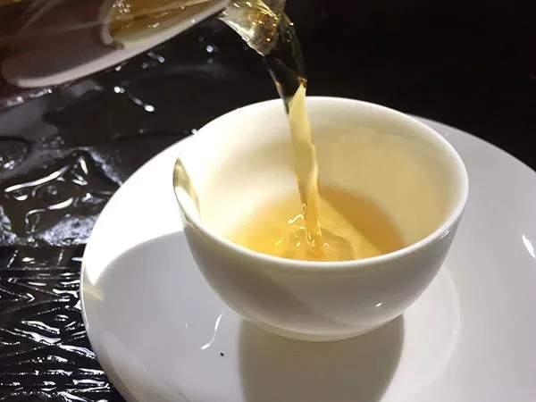 喝白茶的功效与作用